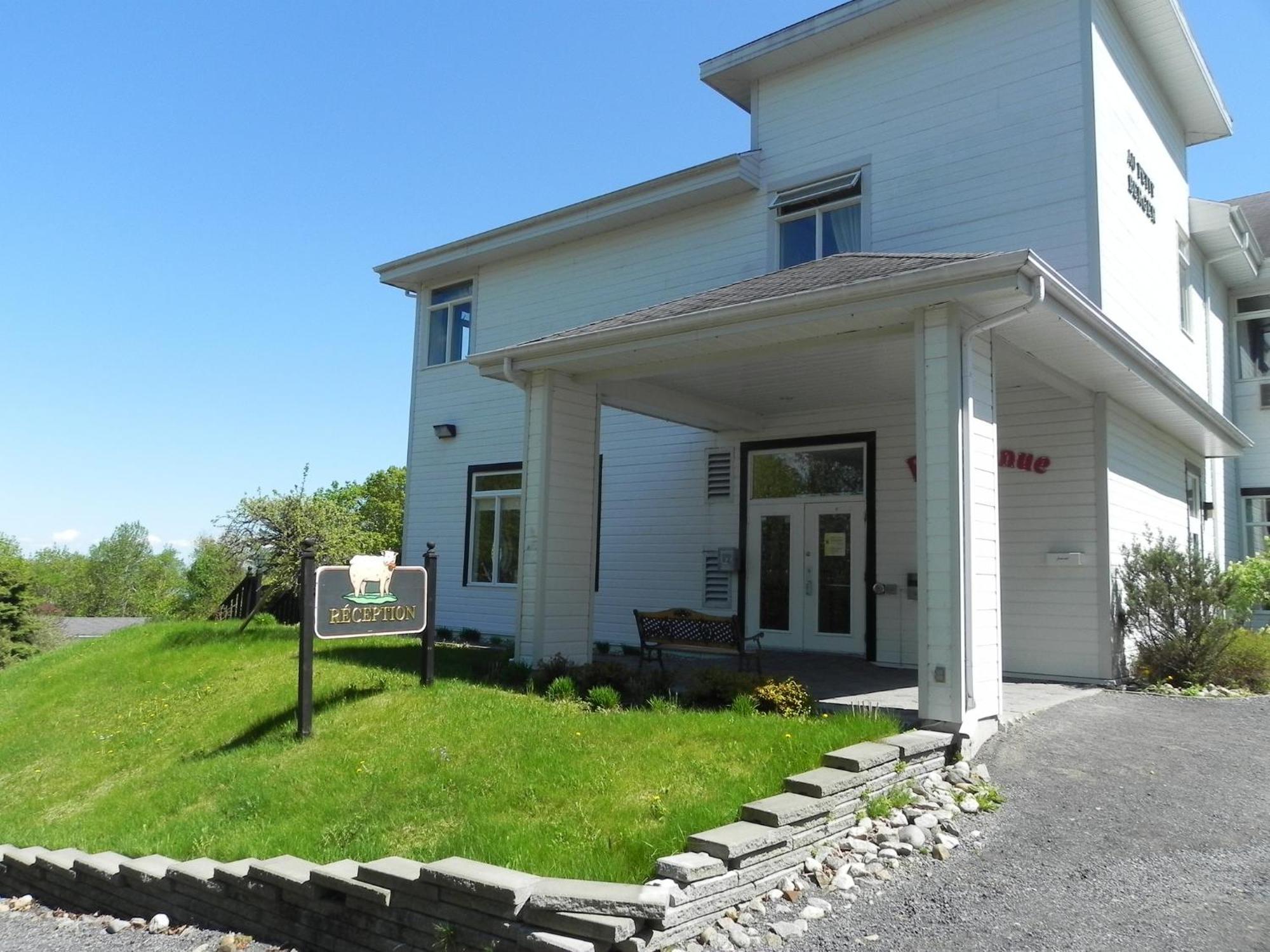 Hotel Au Petit Berger La Malbaie Kültér fotó
