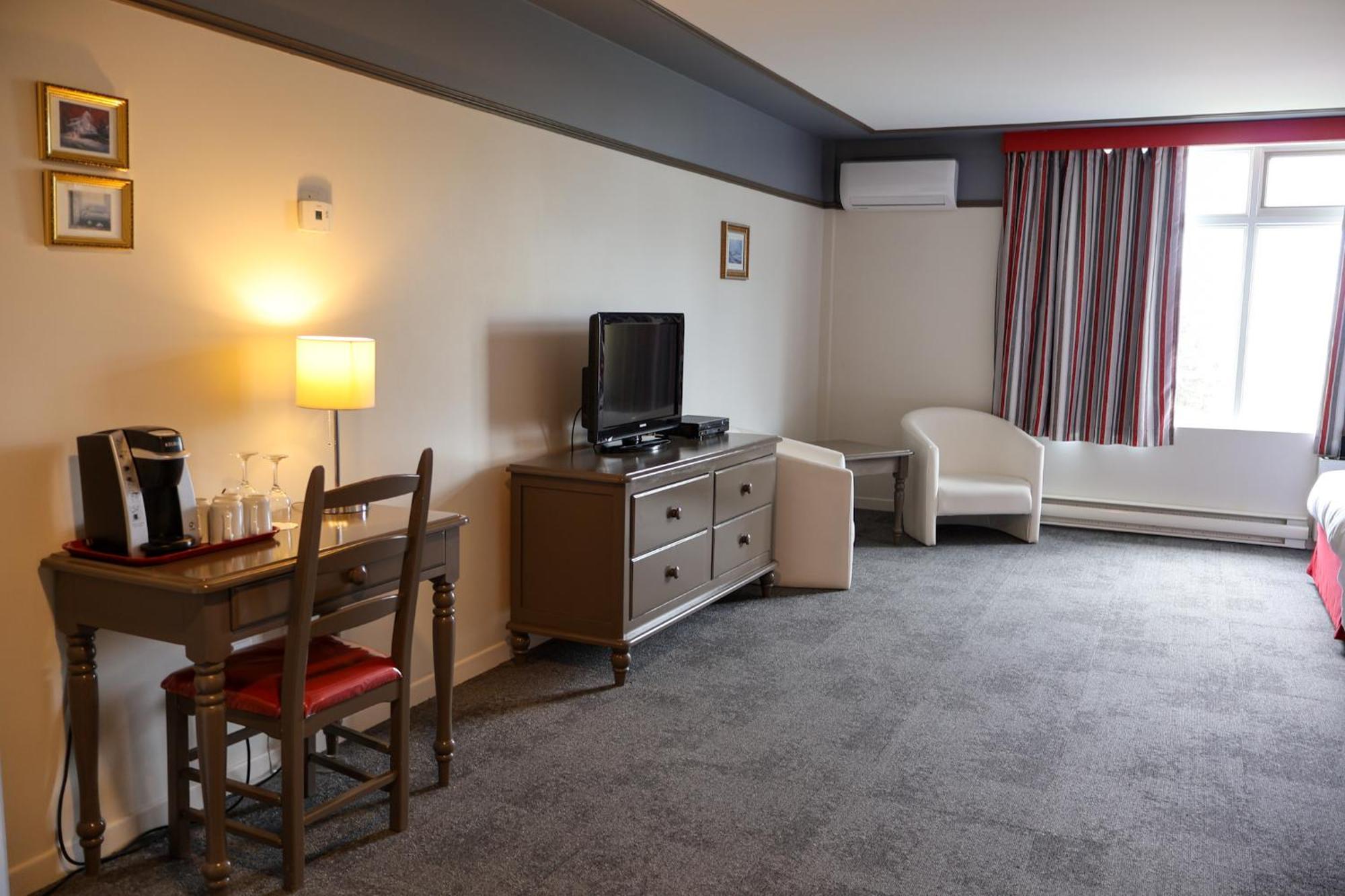 Hotel Au Petit Berger La Malbaie Kültér fotó