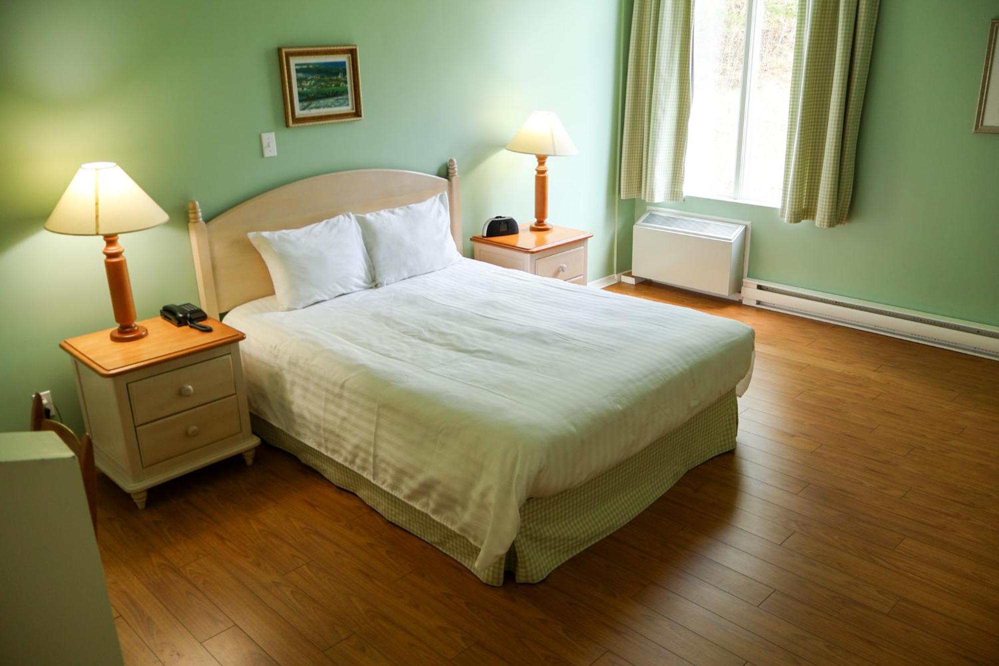 Hotel Au Petit Berger La Malbaie Kültér fotó