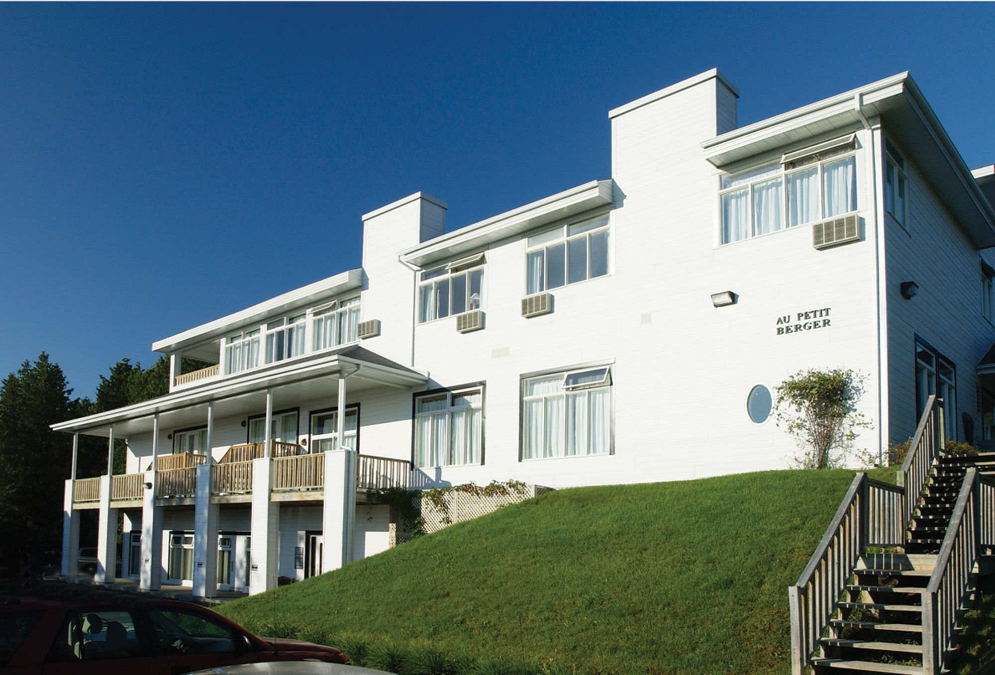 Hotel Au Petit Berger La Malbaie Kültér fotó