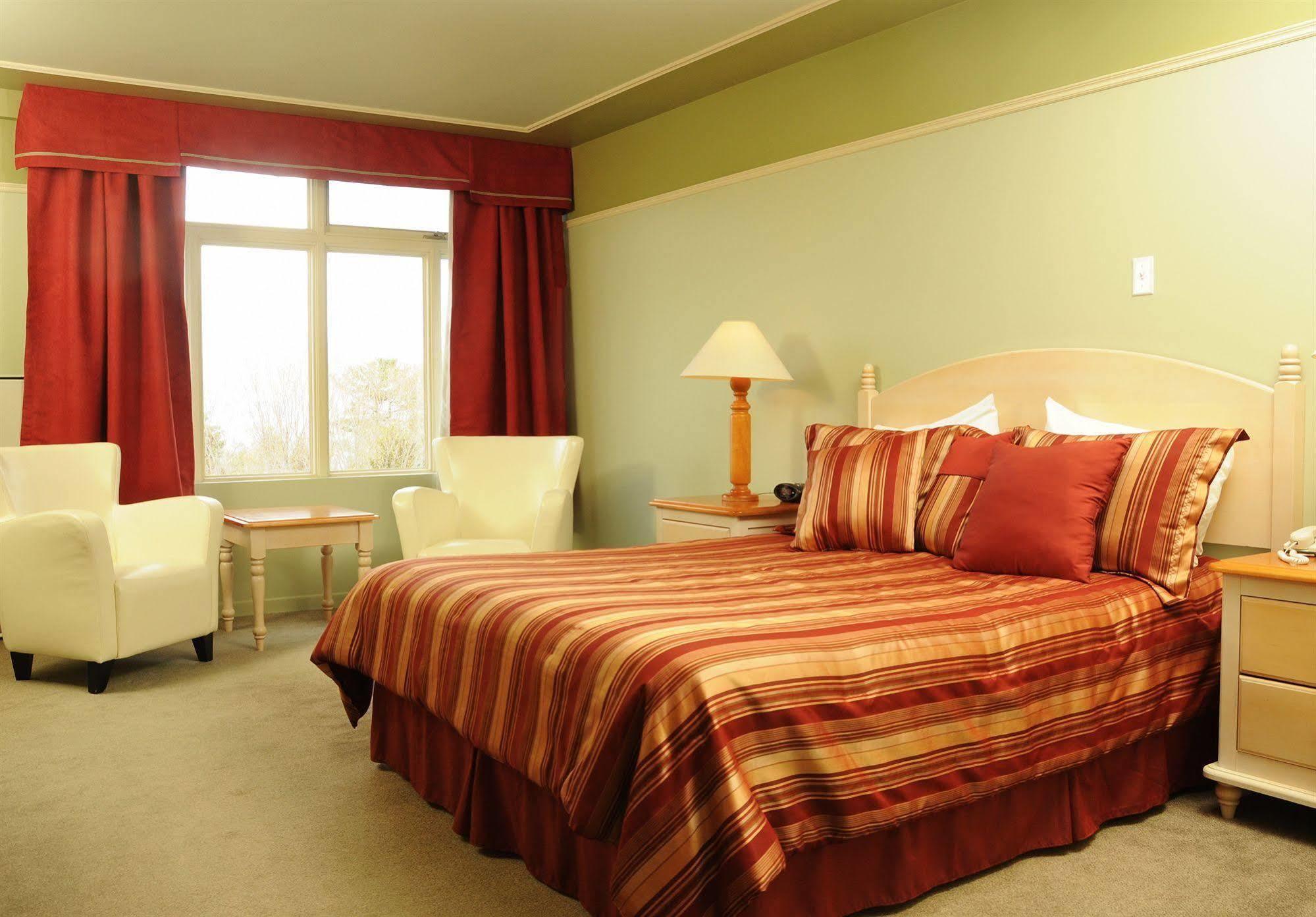 Hotel Au Petit Berger La Malbaie Kültér fotó