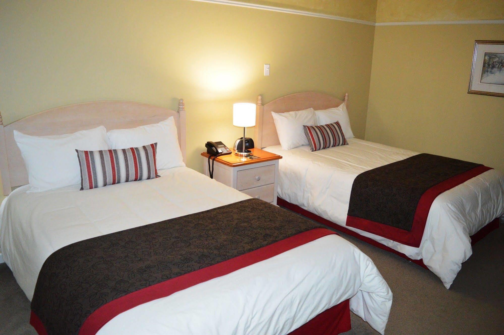 Hotel Au Petit Berger La Malbaie Kültér fotó